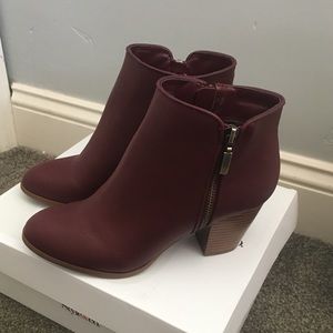 NWB Style & Co. Ankle boots. women’s Size 7